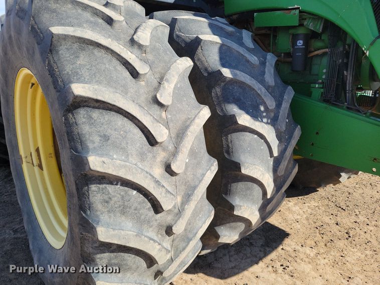 image for item LG9318 2007 John Deere 9430 4WD tractor