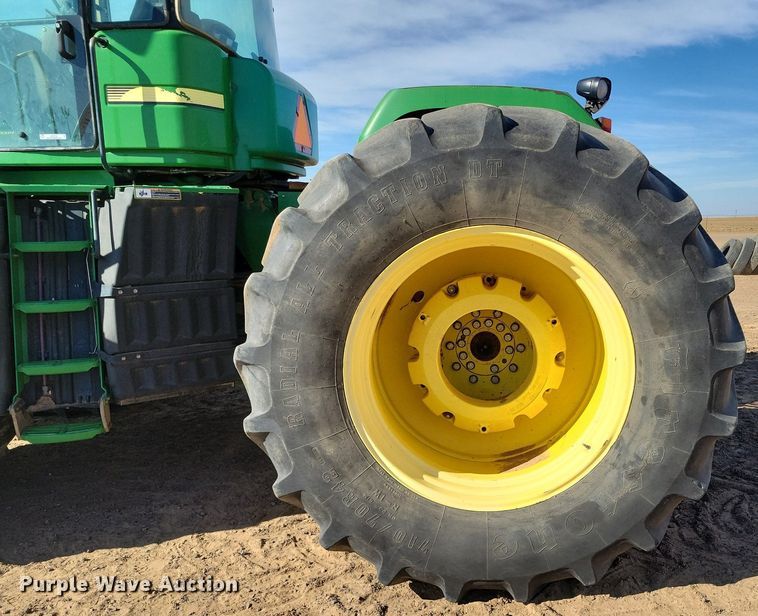 image for item LG9318 2007 John Deere 9430 4WD tractor