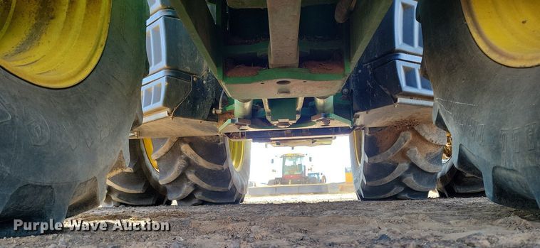 image for item LG9318 2007 John Deere 9430 4WD tractor