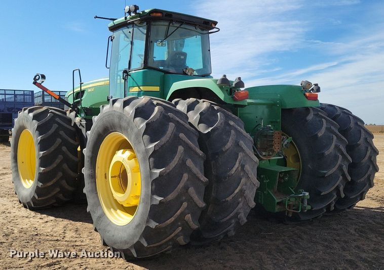 image for item LG9319 2011 John Deere 9430  4WD tractor