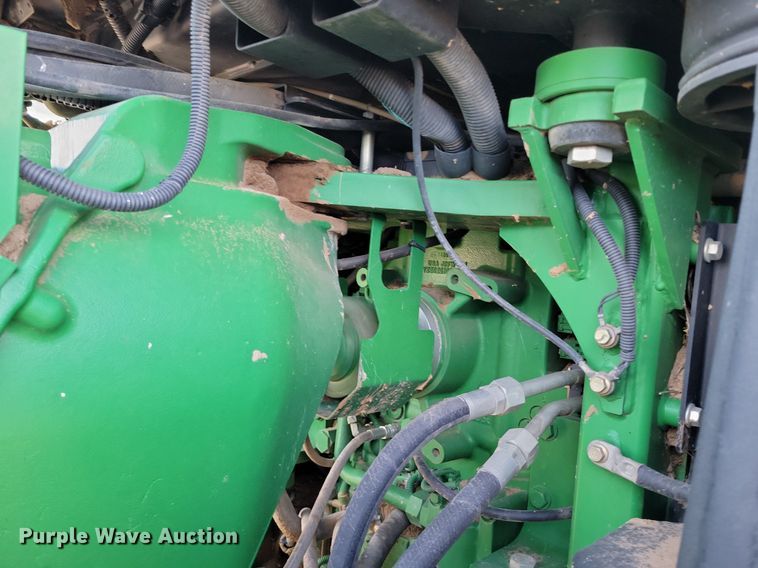 image for item LG9319 2011 John Deere 9430  4WD tractor