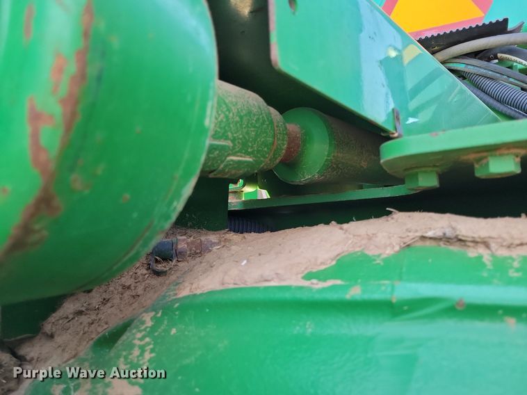 image for item LG9319 2011 John Deere 9430  4WD tractor