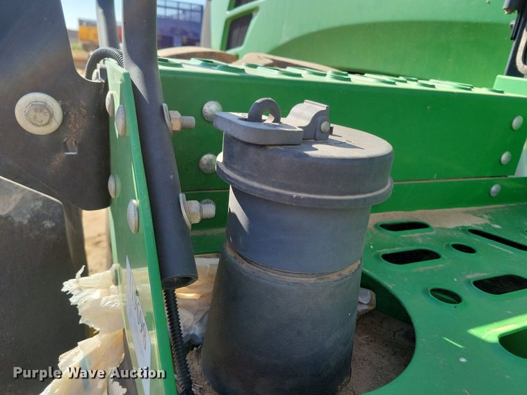 image for item LG9319 2011 John Deere 9430  4WD tractor