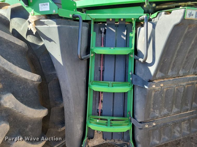 image for item LG9319 2011 John Deere 9430  4WD tractor