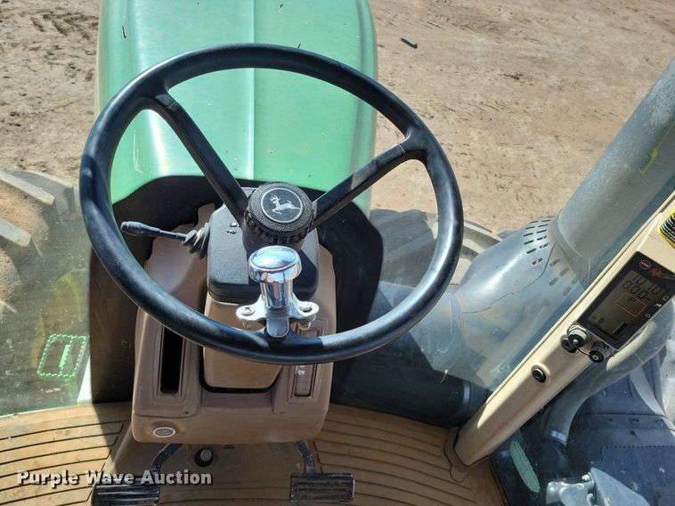 image for item LG9319 2011 John Deere 9430  4WD tractor