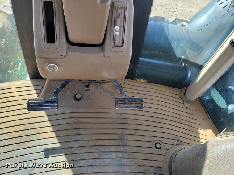 image for item LG9319 2011 John Deere 9430  4WD tractor