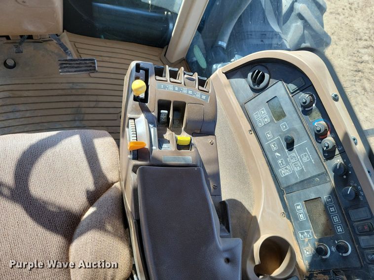 image for item LG9319 2011 John Deere 9430  4WD tractor