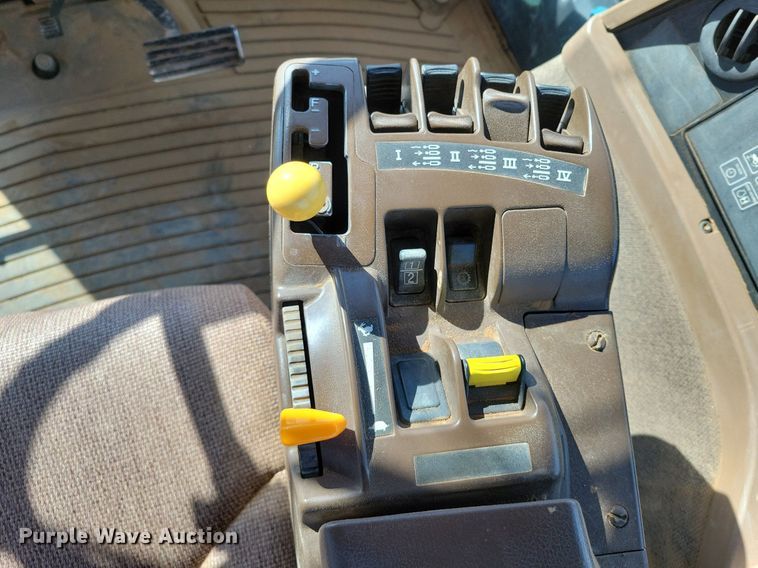 image for item LG9319 2011 John Deere 9430  4WD tractor