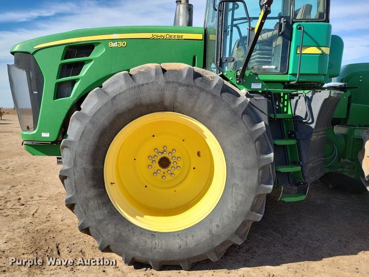 image for item LG9319 2011 John Deere 9430  4WD tractor