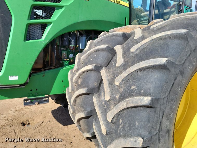 image for item LG9319 2011 John Deere 9430  4WD tractor