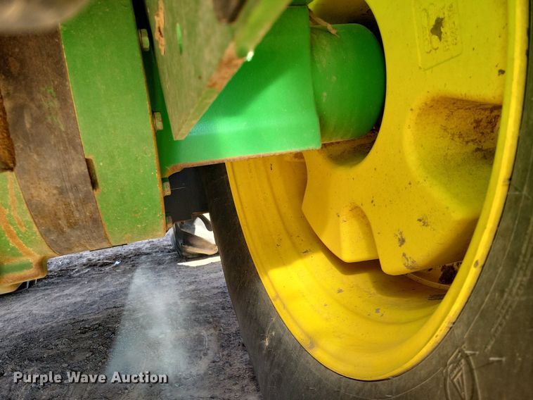 image for item LG9319 2011 John Deere 9430  4WD tractor