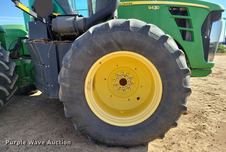 image for item LG9319 2011 John Deere 9430  4WD tractor
