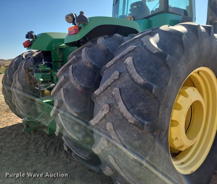 image for item LG9319 2011 John Deere 9430  4WD tractor