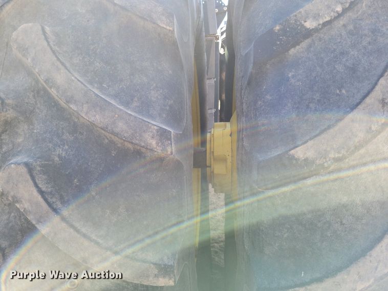 image for item LG9319 2011 John Deere 9430  4WD tractor