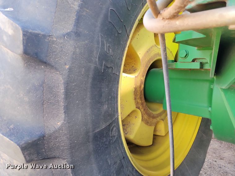 image for item LG9319 2011 John Deere 9430  4WD tractor