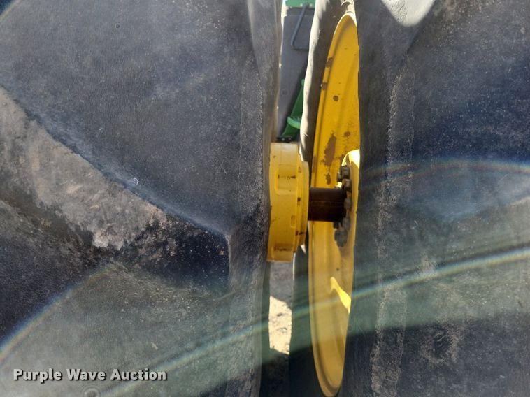 image for item LG9319 2011 John Deere 9430  4WD tractor