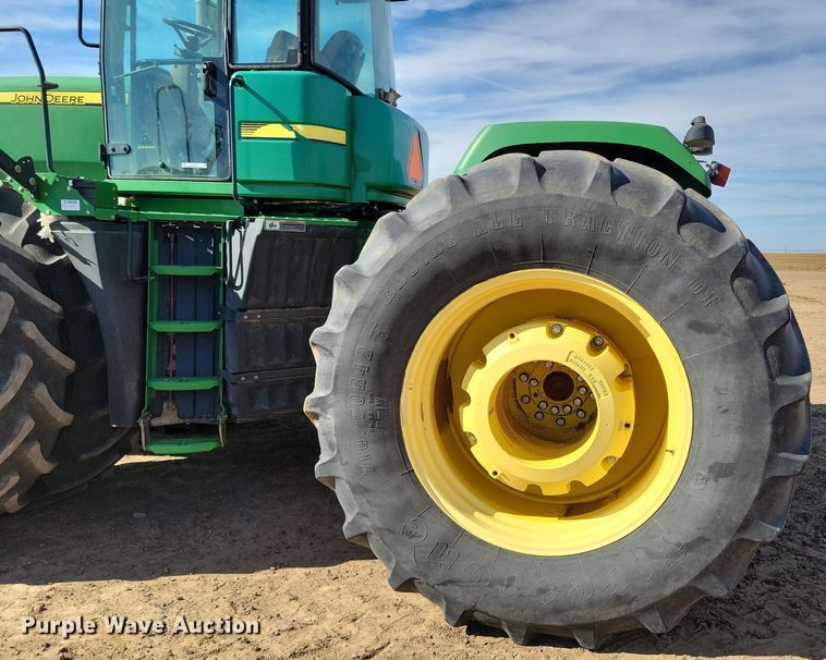 image for item LG9319 2011 John Deere 9430  4WD tractor