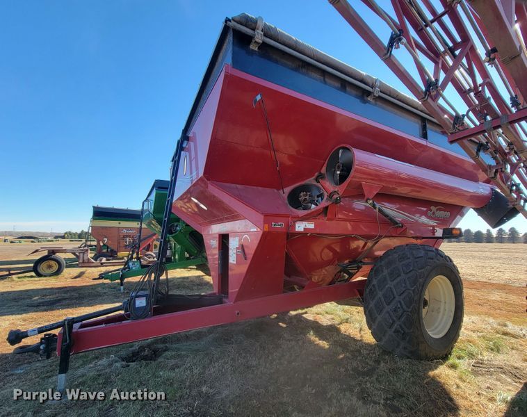 image for item LL9672 Demco 950  grain cart