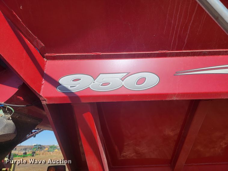 image for item LL9672 Demco 950  grain cart