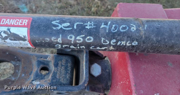 image for item LL9672 Demco 950  grain cart