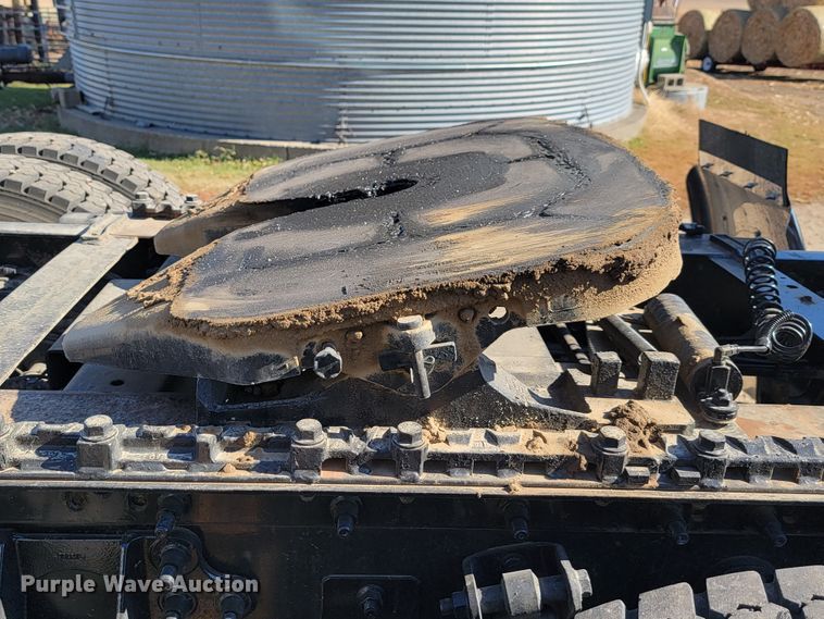 image for item LL9674 2005 International 9200i  semi truck