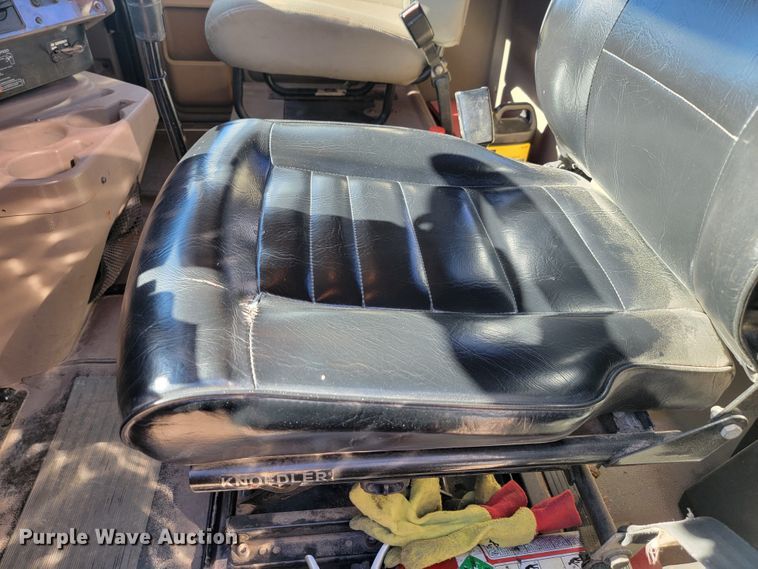 image for item LL9674 2005 International 9200i  semi truck