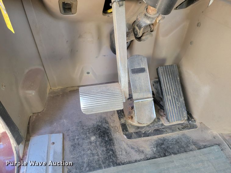 image for item LL9674 2005 International 9200i  semi truck