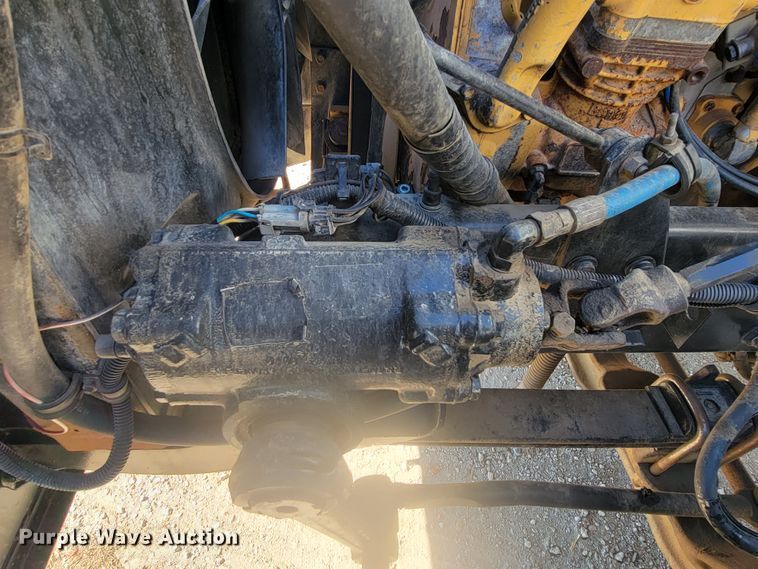 image for item LL9674 2005 International 9200i  semi truck