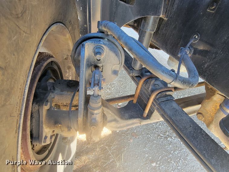 image for item LL9674 2005 International 9200i  semi truck