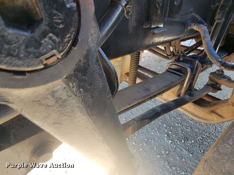 image for item LL9674 2005 International 9200i  semi truck