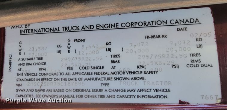 image for item LL9674 2005 International 9200i  semi truck