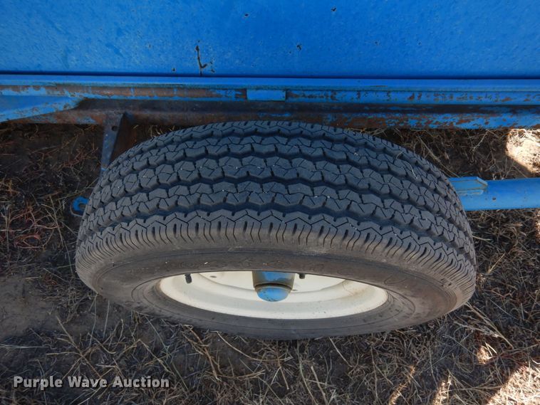 image for item LN9793 Priefert 85  squeeze chute