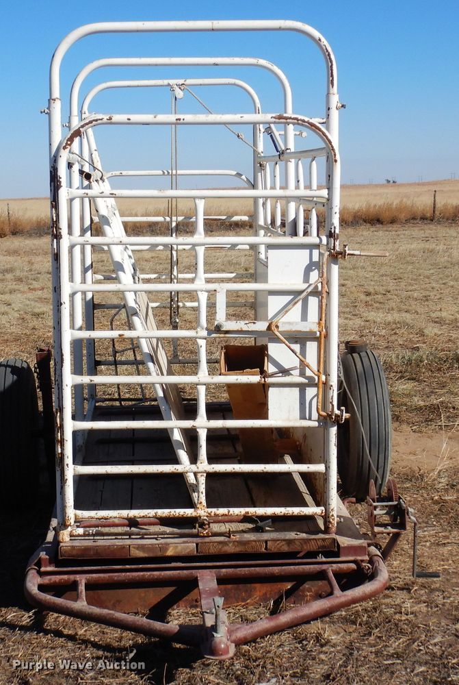 image for item LN9794 Paul Scale 305 3000  livestock scale