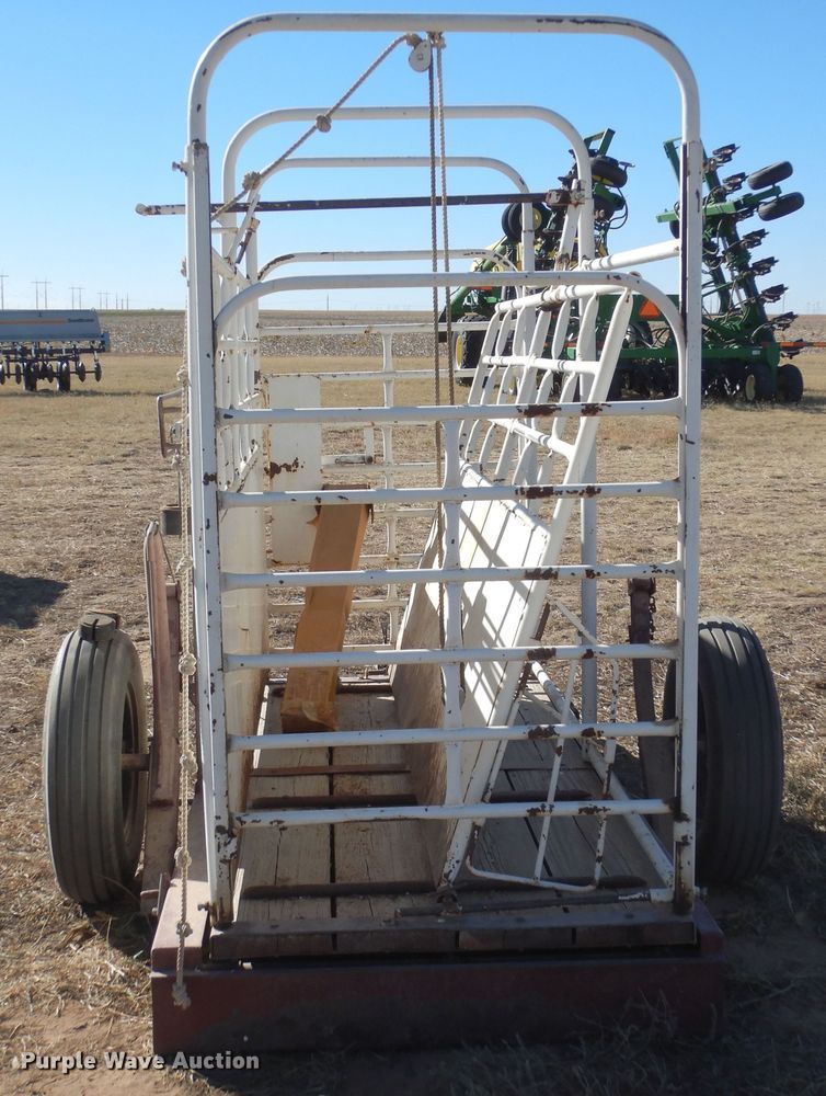 image for item LN9794 Paul Scale 305 3000  livestock scale