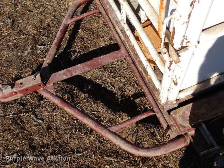 image for item LN9794 Paul Scale 305 3000  livestock scale