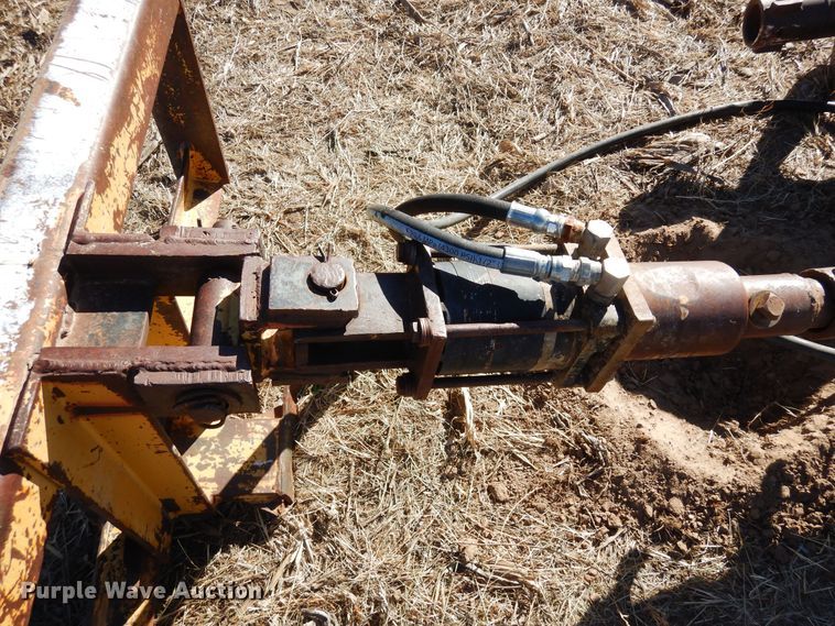 image for item LP9530 Mustang   skid steer auger