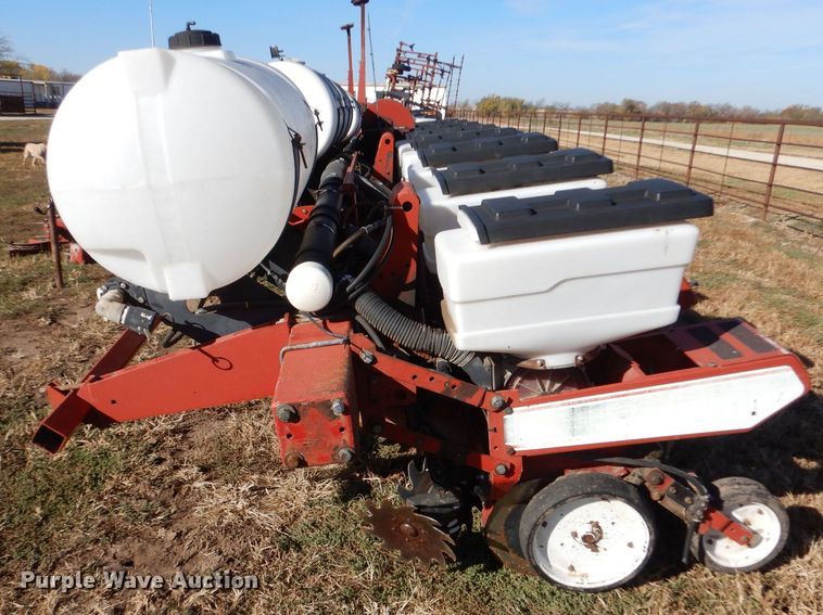 image for item LU9758 White 6100  planter