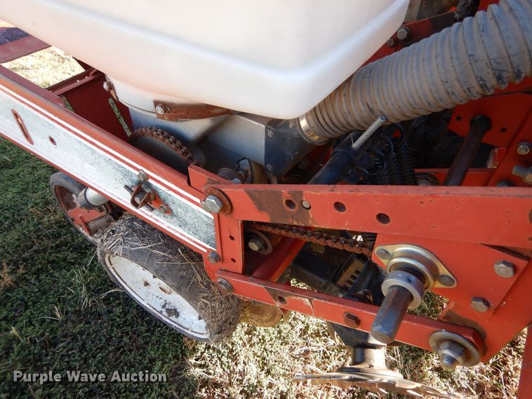 image for item LU9758 White 6100  planter