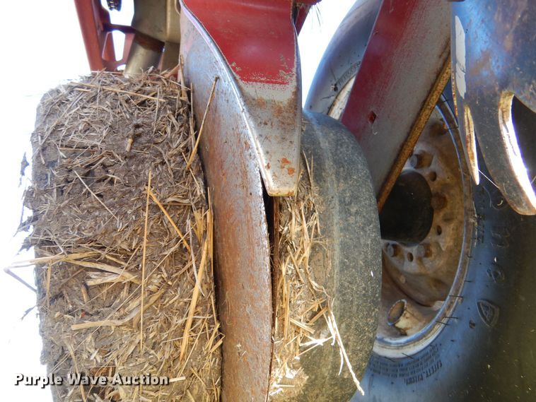 image for item LU9758 White 6100  planter