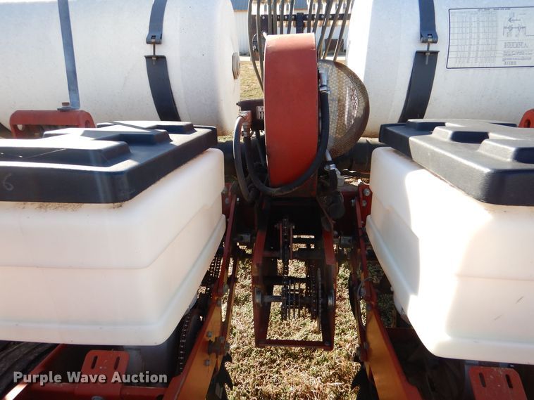 image for item LU9758 White 6100  planter