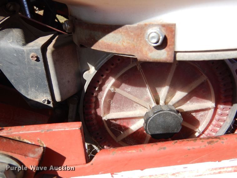 image for item LU9758 White 6100  planter