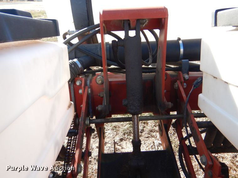 image for item LU9758 White 6100  planter