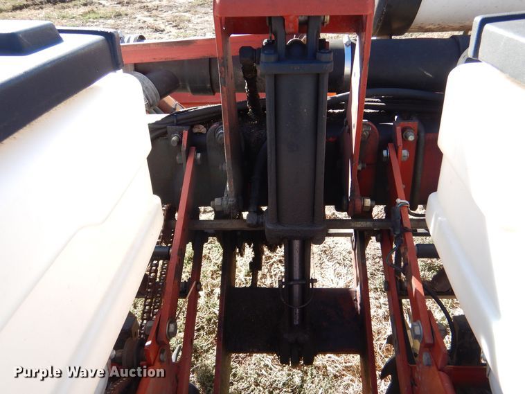 image for item LU9758 White 6100  planter