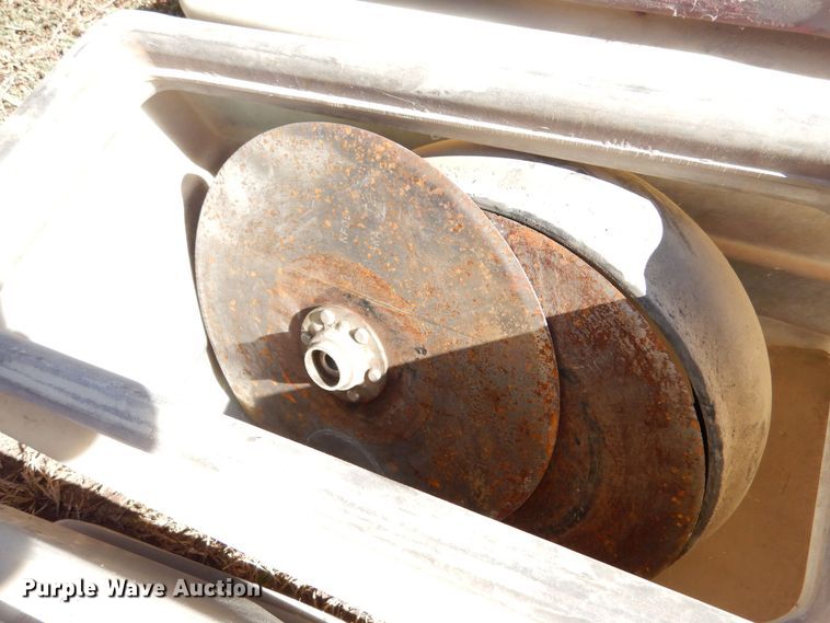 image for item LU9758 White 6100  planter