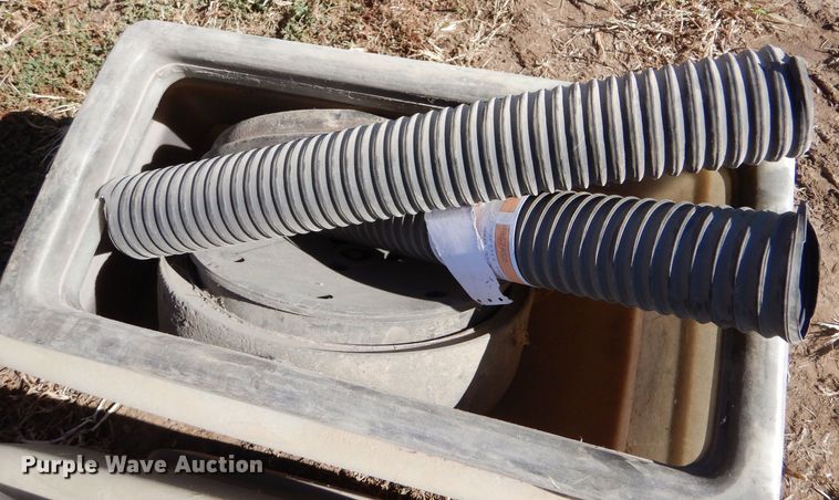 image for item LU9758 White 6100  planter