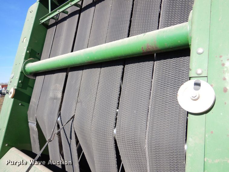 image for item LU9759 1995 John Deere 535  round baler