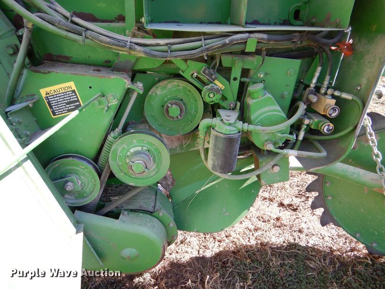 image for item LU9759 1995 John Deere 535  round baler