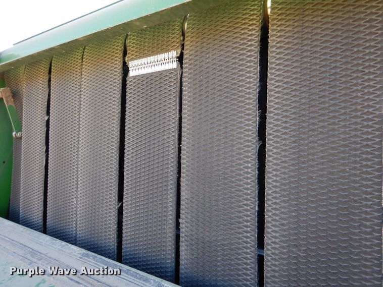 image for item LU9759 1995 John Deere 535  round baler