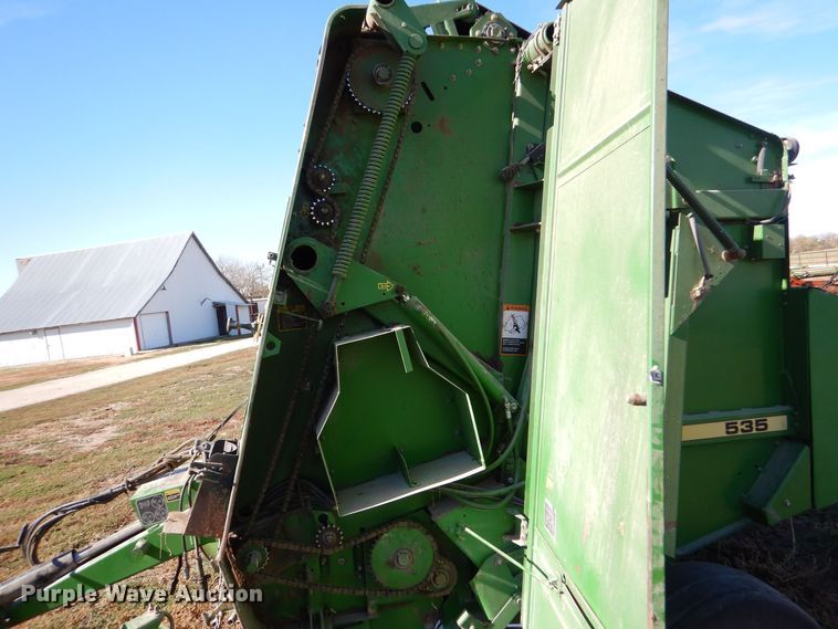 image for item LU9759 1995 John Deere 535  round baler