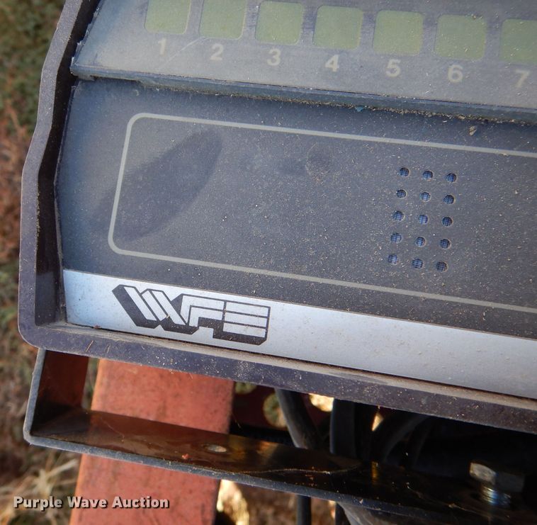 image for item LU9760 White 5100  planter